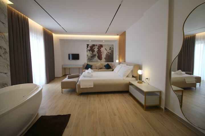 Room 17 of 44