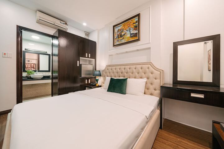 Room 18 of 49