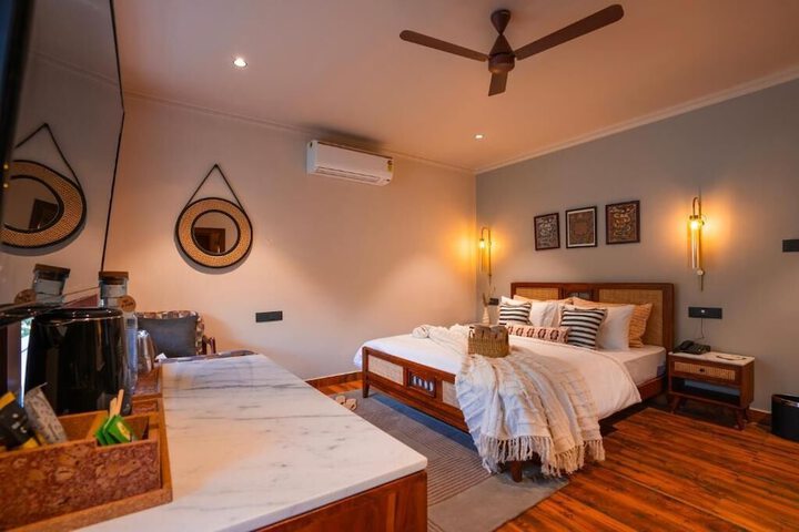 Room 10 of 92