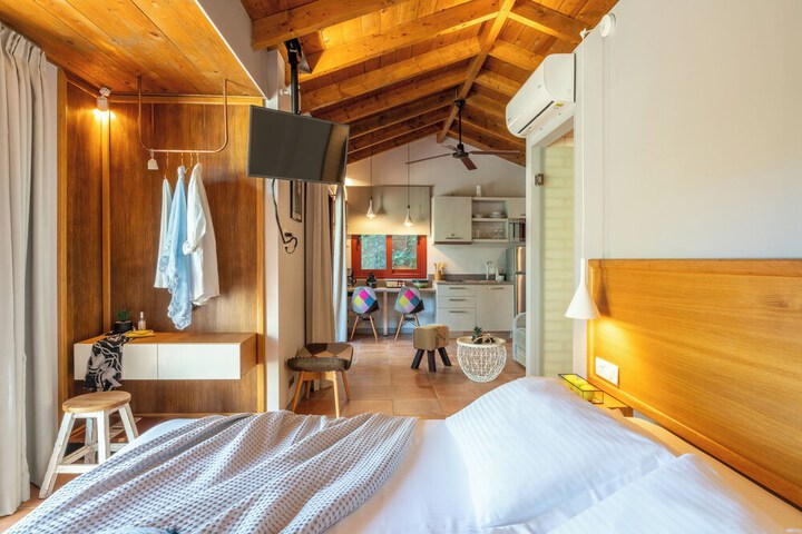 Room 3 of 57