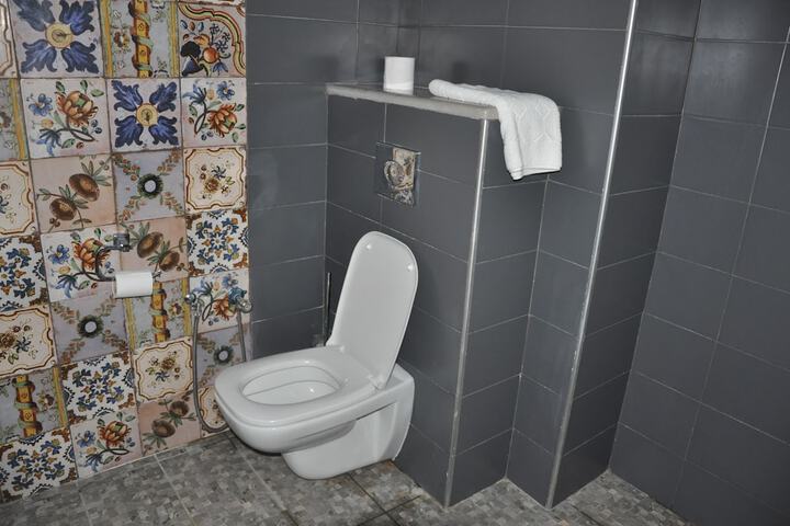 Clean Restrooms
