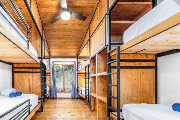 Room 2 of 28