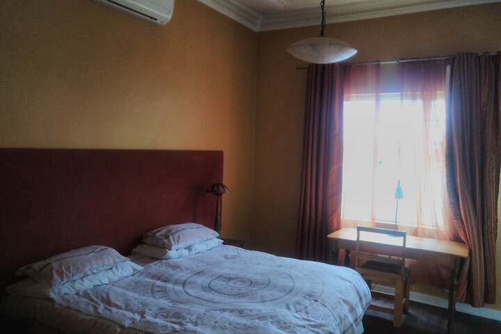 Room 5 of 13