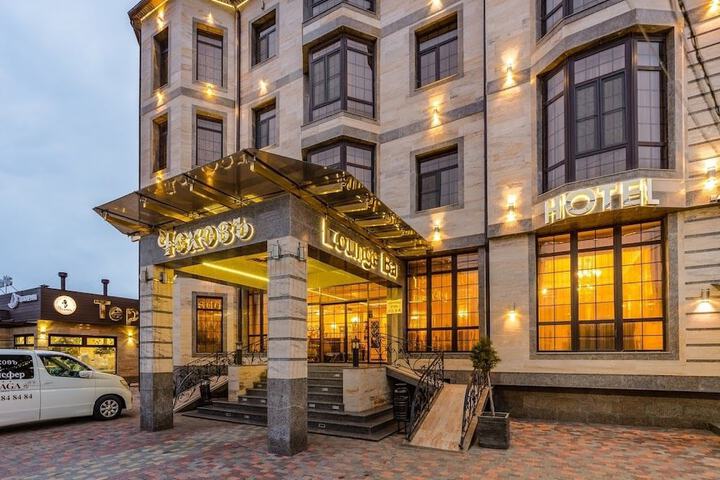 Hotel 94 of 94
