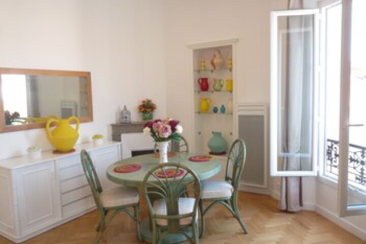 Room 5 of 23