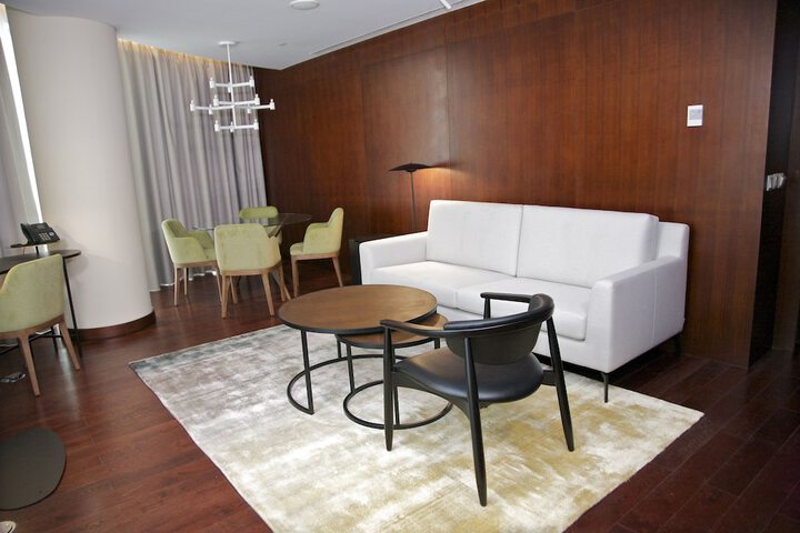 Room 21 of 37