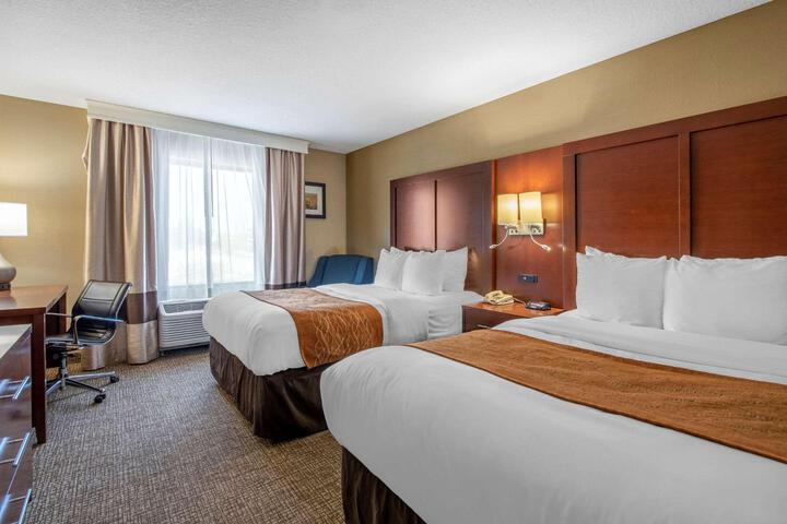 Double Accessible King Size Bed (13 of 17)