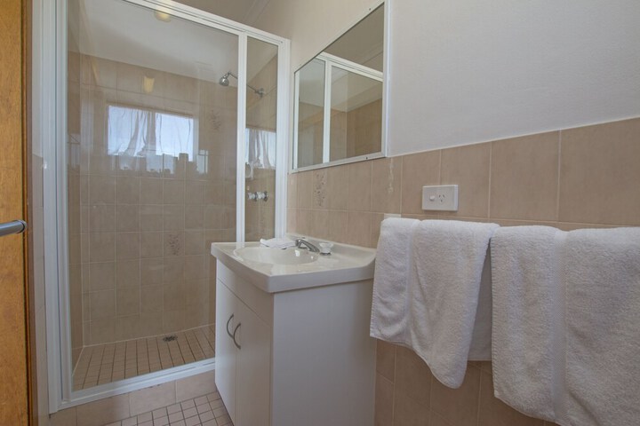 Room 16 of 26