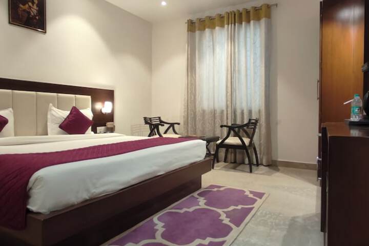 Room 25 of 54