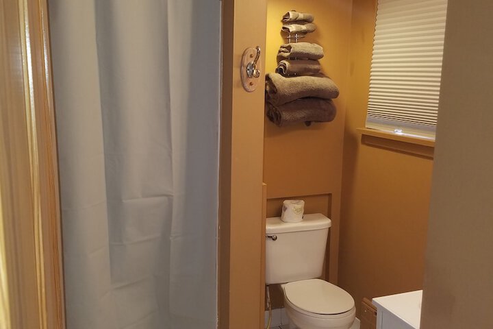Room 49 of 66