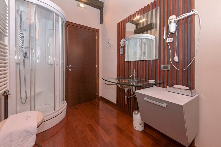 Clean Restrooms