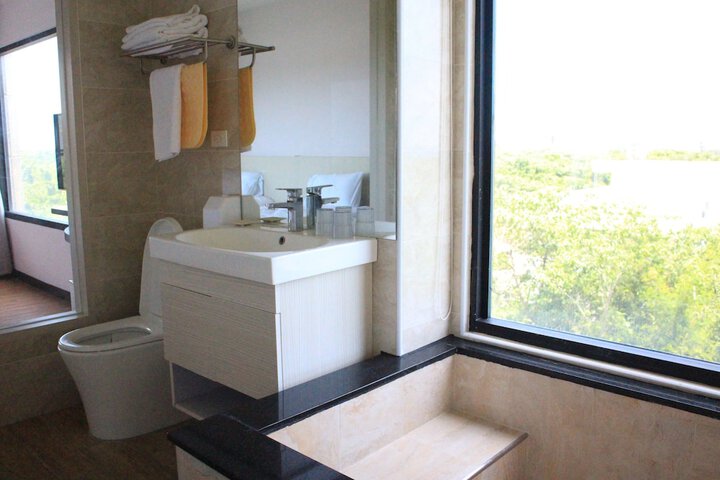Room 49 of 60