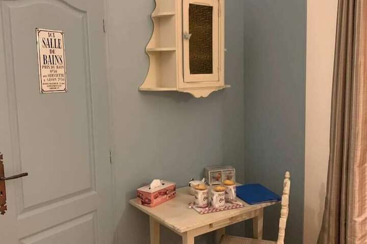 Room 42 of 68