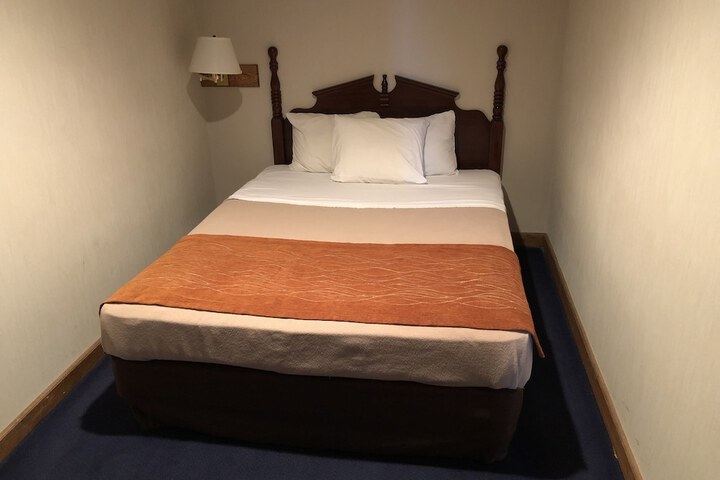 Room 17 of 56