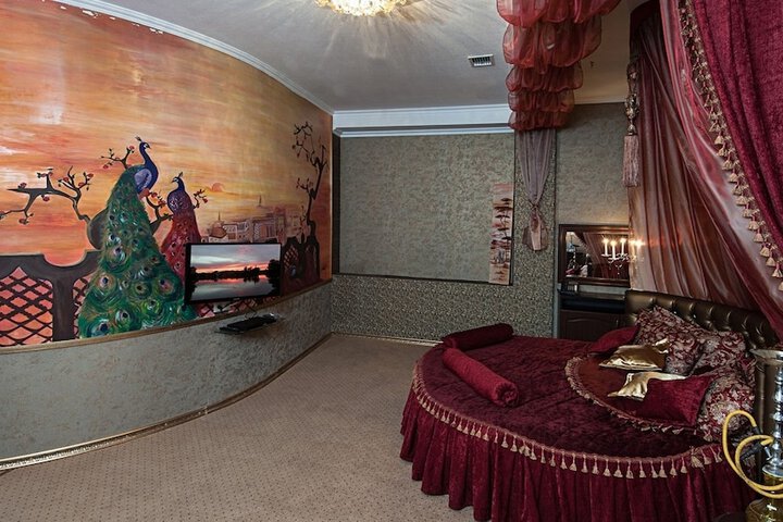 Room 14 of 36