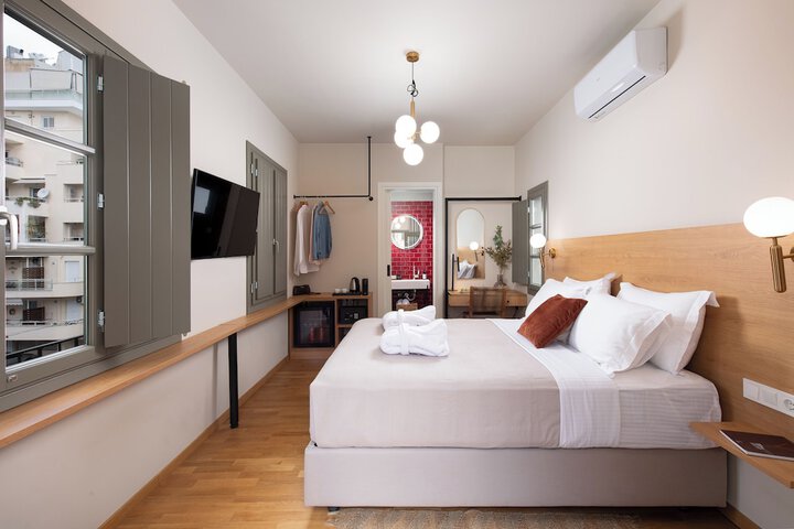 Room 44 of 86