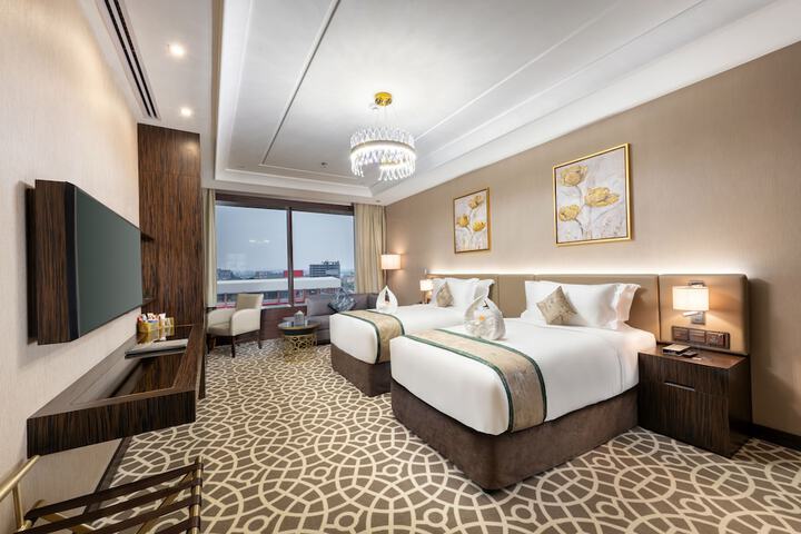 Room 3 of 18