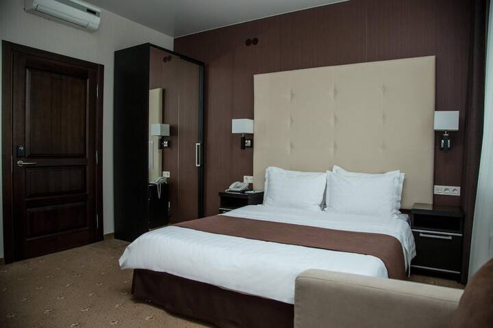 Room 30 of 57