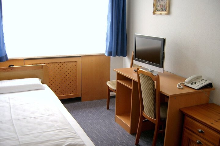 Room 19 of 26