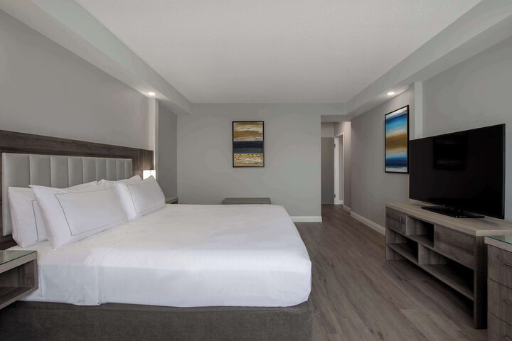 Room 13 of 78