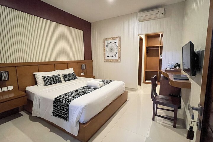 Room 8 of 27