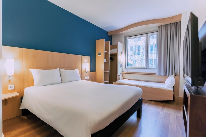 Room 17 of 110