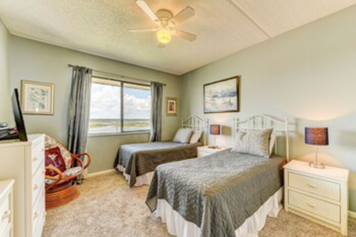 Room 177 of 225