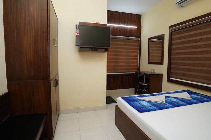 Room 4 of 19