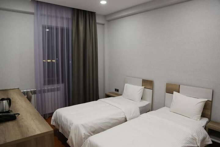 Room 5 of 39
