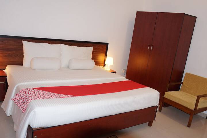 Room 4 of 14