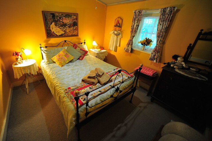 Room 3 of 11
