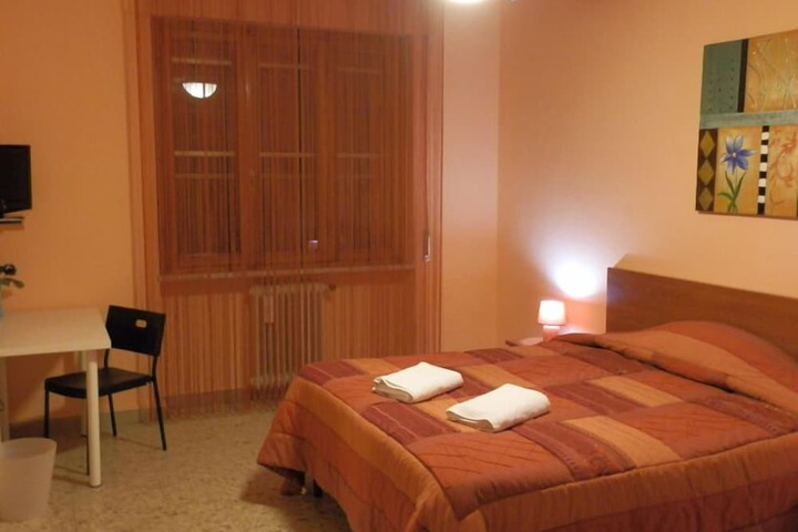 Airport Pisa Rooms in Pisa