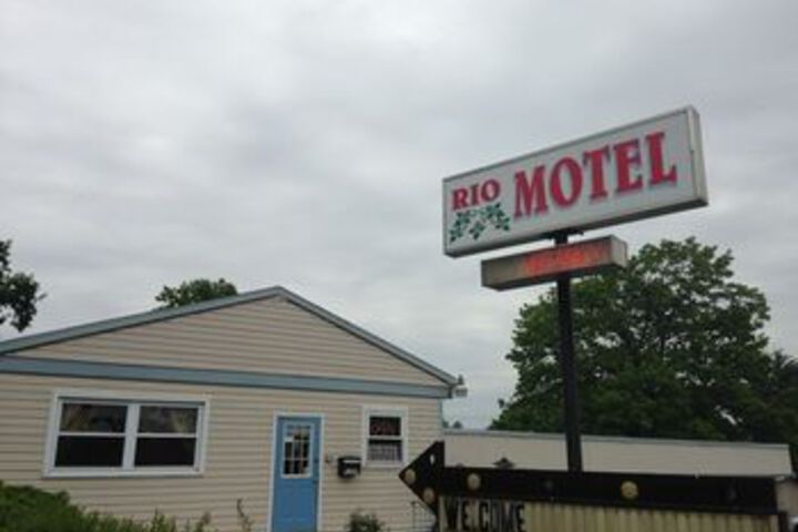 Hotel 7 of 13