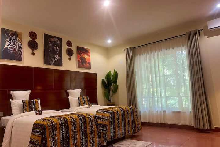 Room 9 of 23