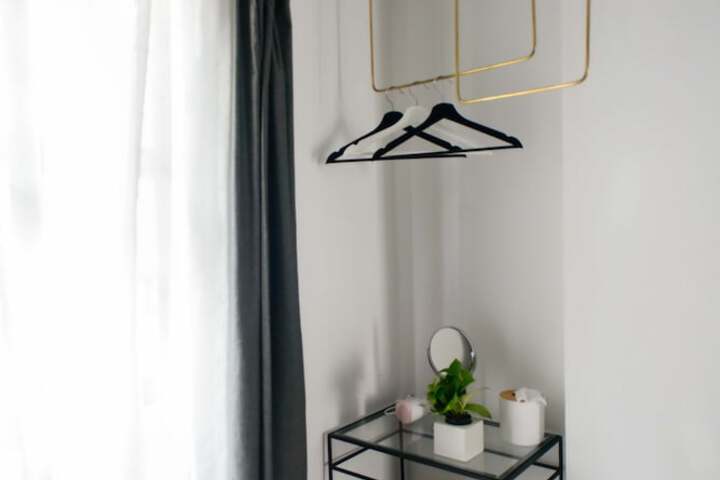 Room 53 of 102