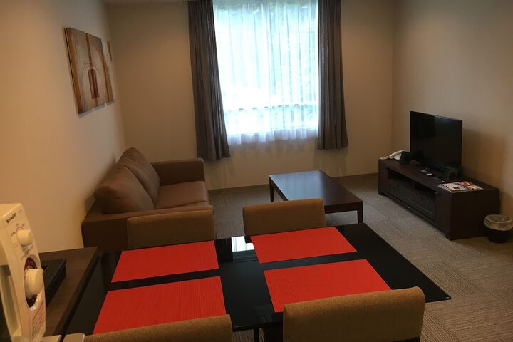 Room 12 of 44