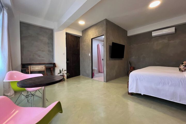 Room 25 of 51