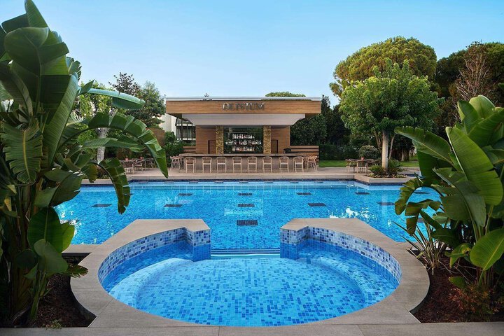 Pool 143 of 336
