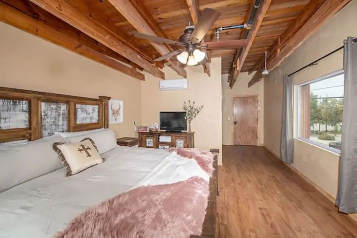Room 19 of 23