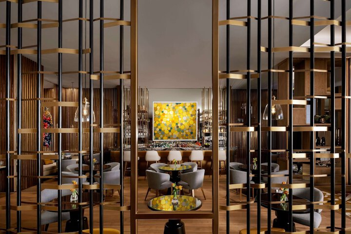 Lounge 191 of 212