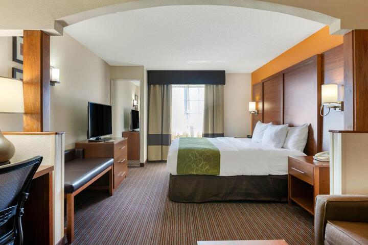2 Queen Beds Suite Accessible (7 of 27)