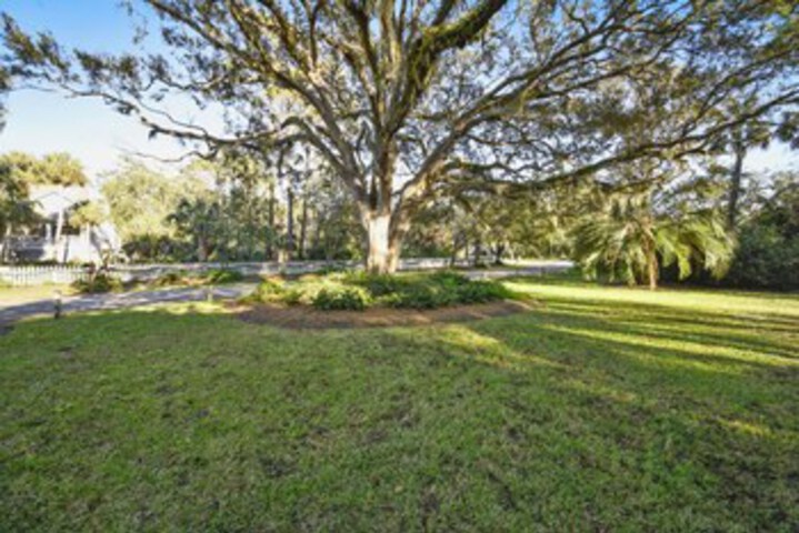 Property Grounds 8 of 15