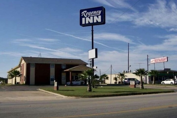 Hotel 4 of 4