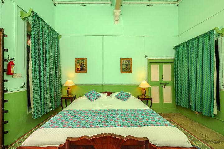 Room 7 of 46