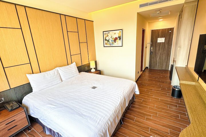 Room 12 of 67