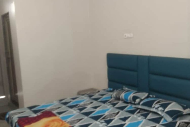 Room 3 of 15