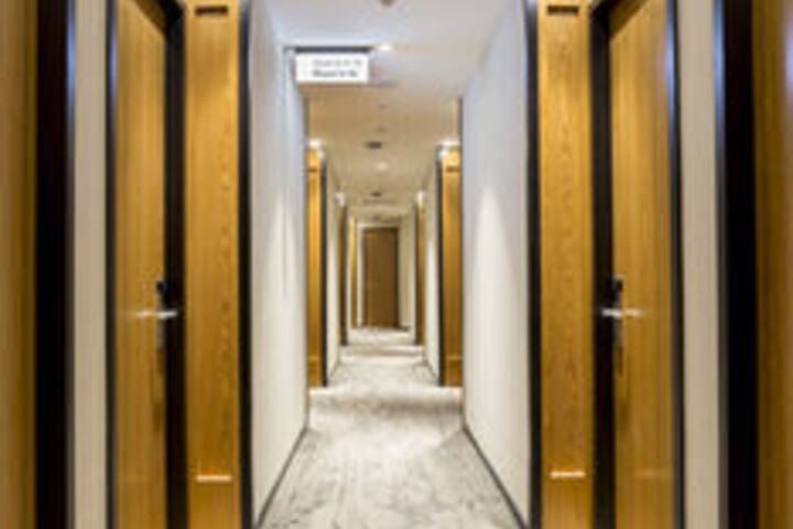 Ballroom/Hall 11 of 17