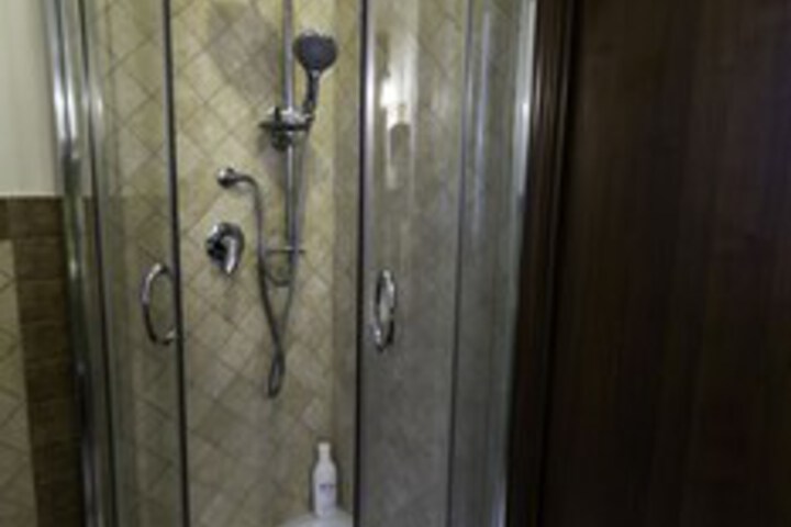 Room 3 of 55
