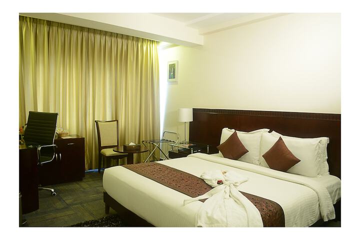 Room 5 of 29