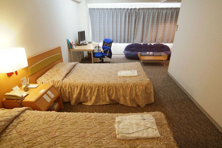 Room 20 of 40